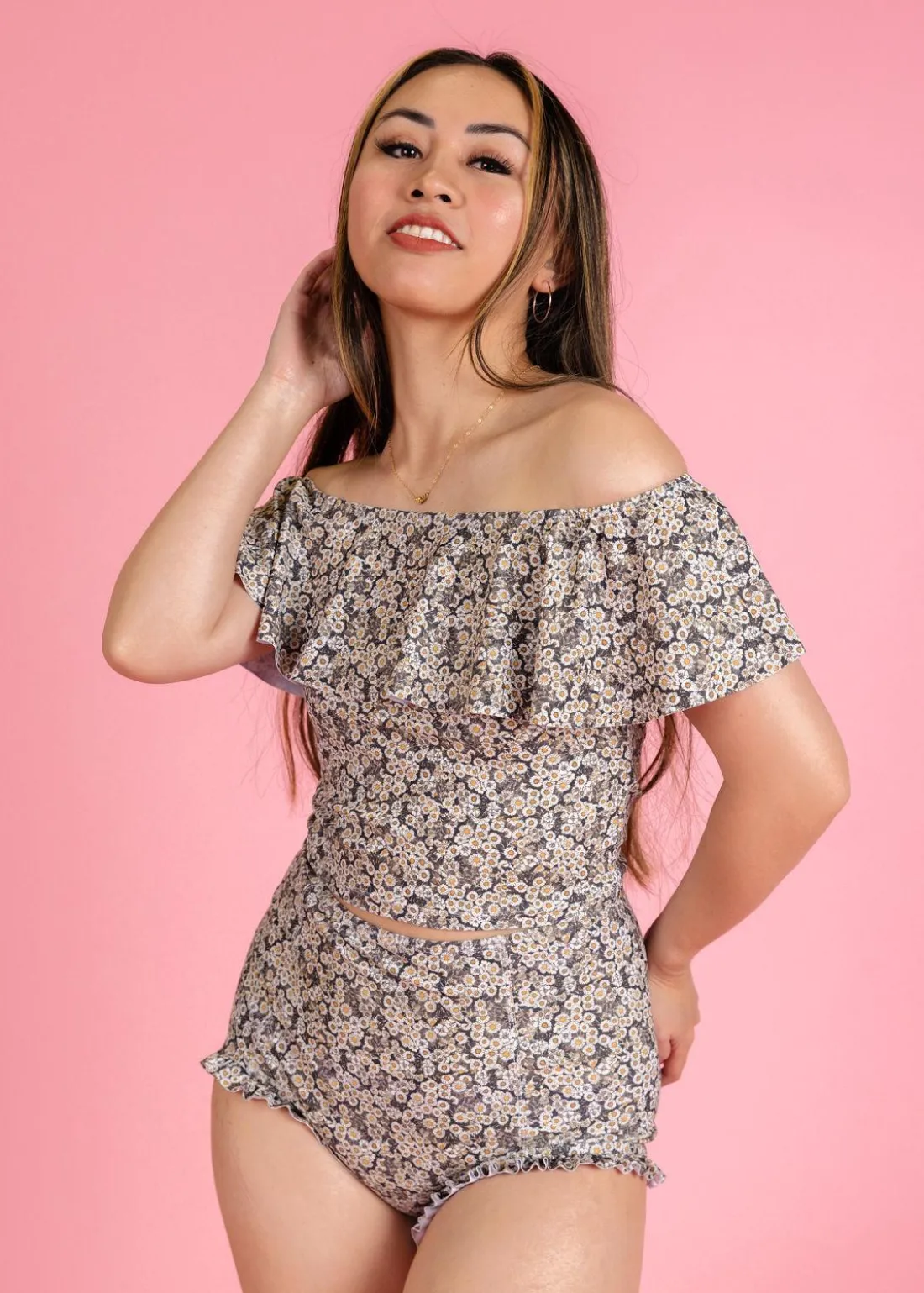 Kortni Jeane Antique Daisy | Ruffled Around Top AntiqueDaisy Hot