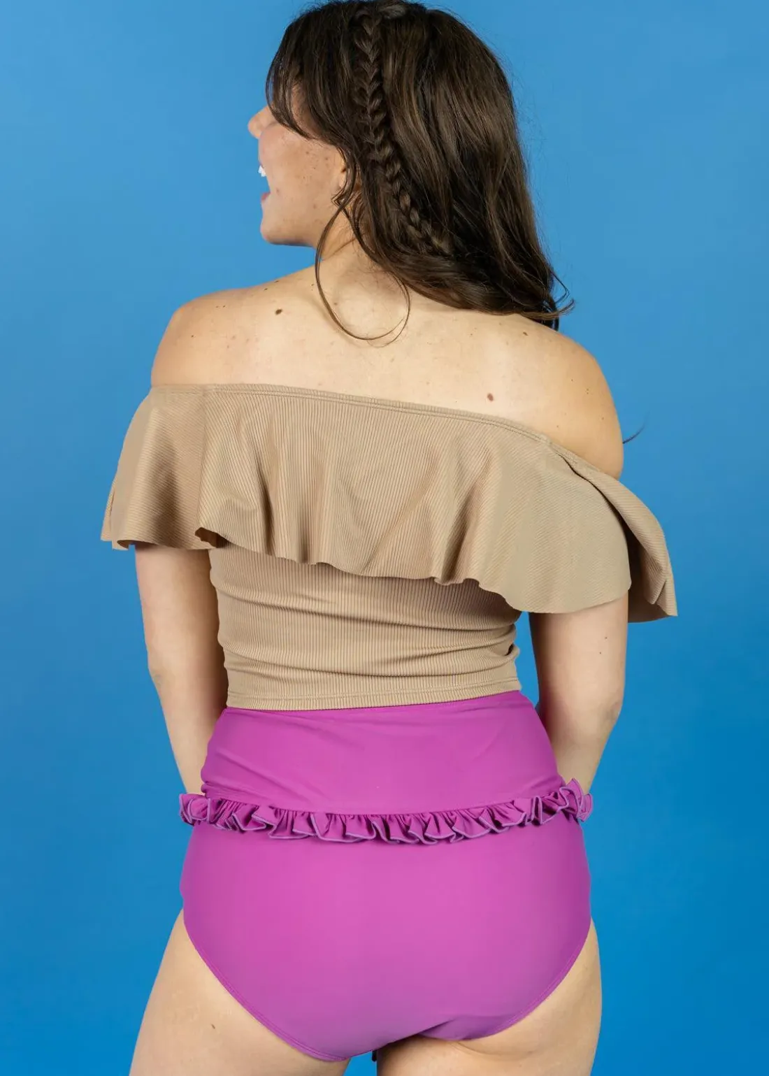 Kortni Jeane Ribbed Sand Brown | Ruffled Around Top RibbedSandBrown Sale