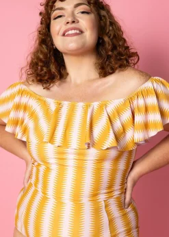 Kortni Jeane Vintage Triangles | Ruffled Around Top VintageTriangles New